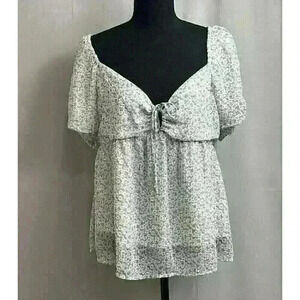 Louna Womens Size Medium Blue Daisy Polyester Blouse Rayon Lining Cottagecore